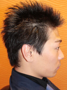 洗練黒髪ショート