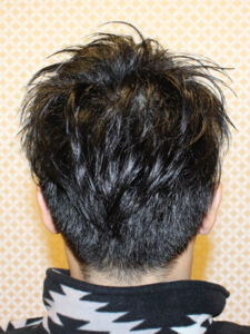 シャープな束感で男らしく