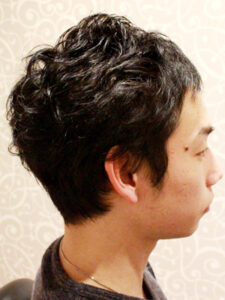 ふんわり束感ショート